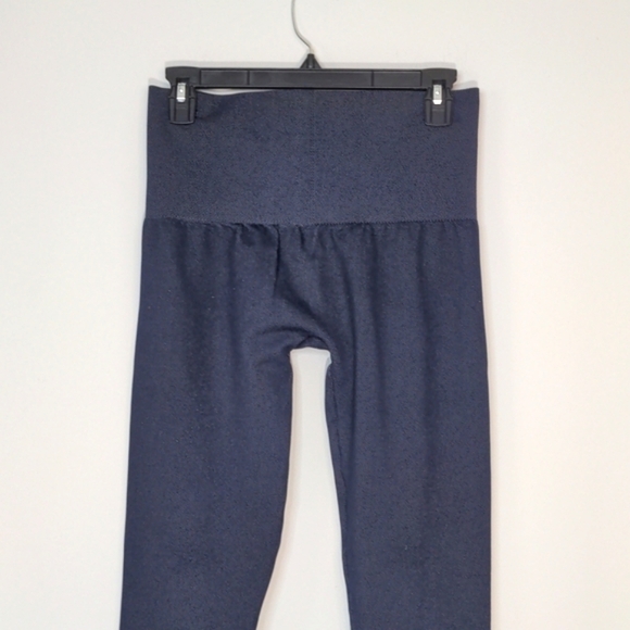 Assets by SPANX Red Hot Label High Waisted Blue Navy Leggings Ankle Size L - Picture 8 of 13